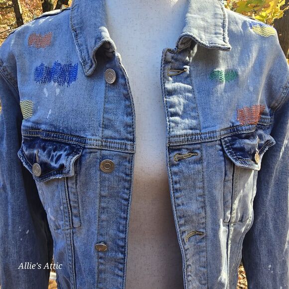 Embellish Soft Stretchy Colorful Blue Distressed Stud Denim Jean Jacket Wmns L - Picture 9 of 11